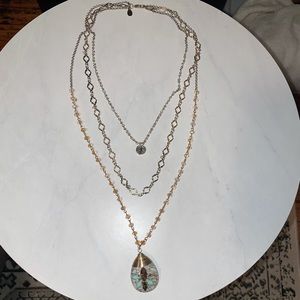 Long layered necklace with pendant